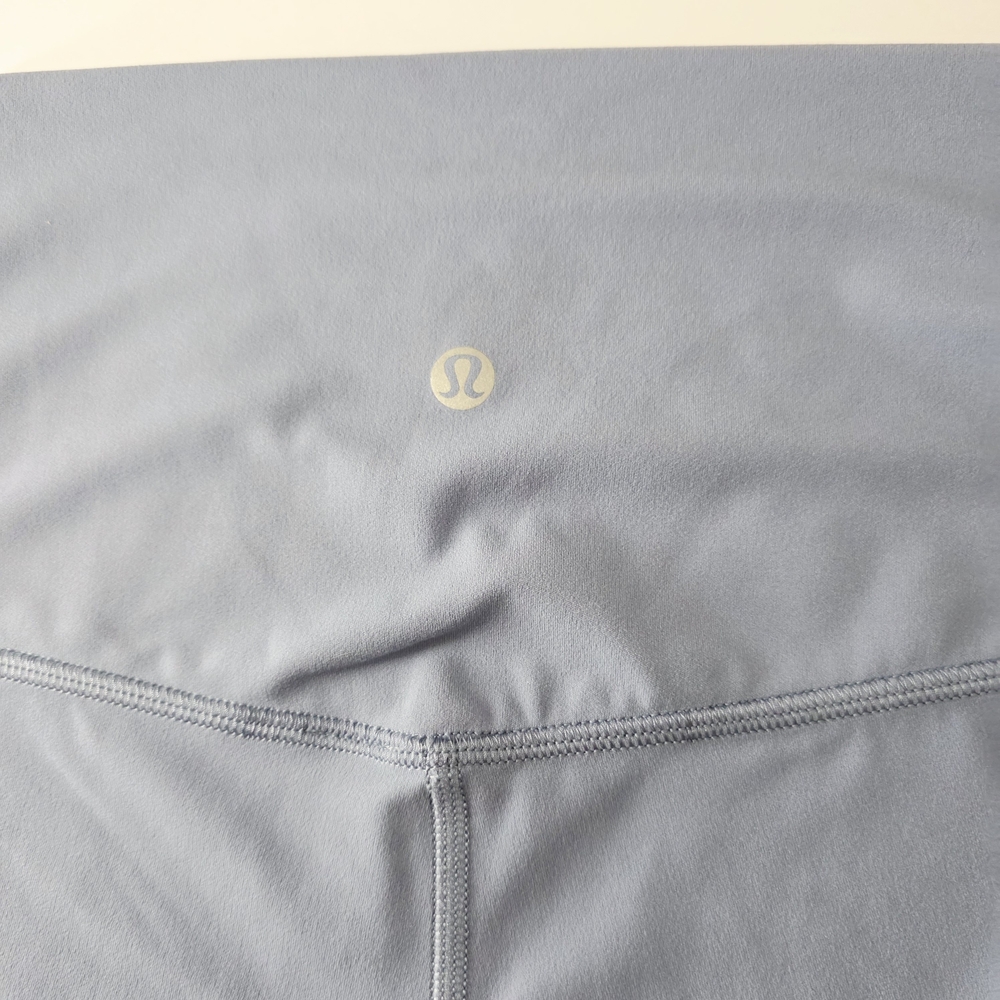 Lululemon Athletica Slate Blue Crop Leggings 6 - Picture 5 of 8